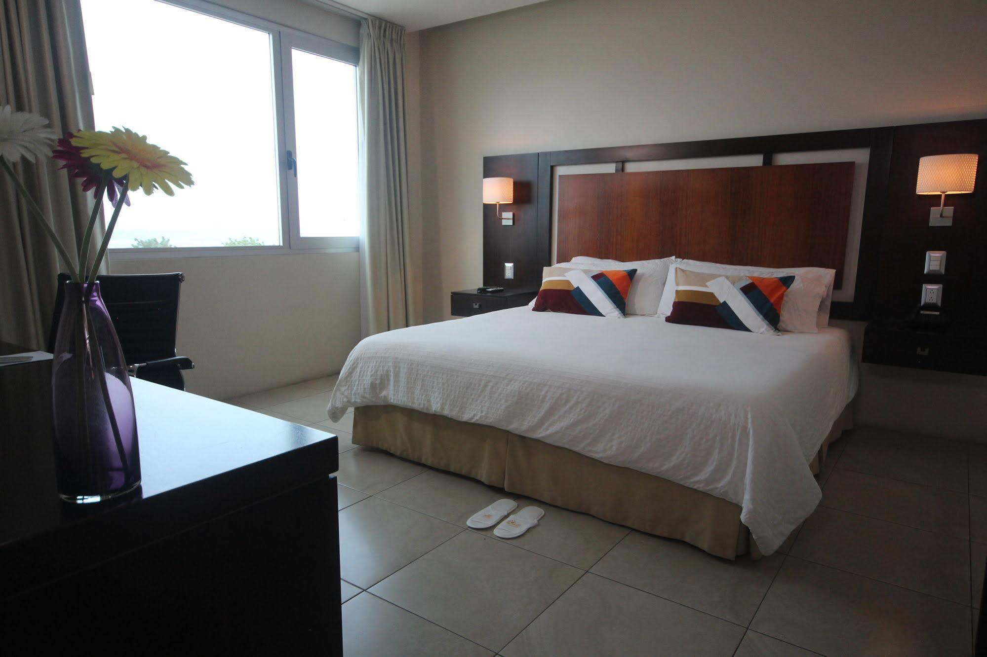 Hotel Perla Spondylus Manta Zewnętrze zdjęcie
